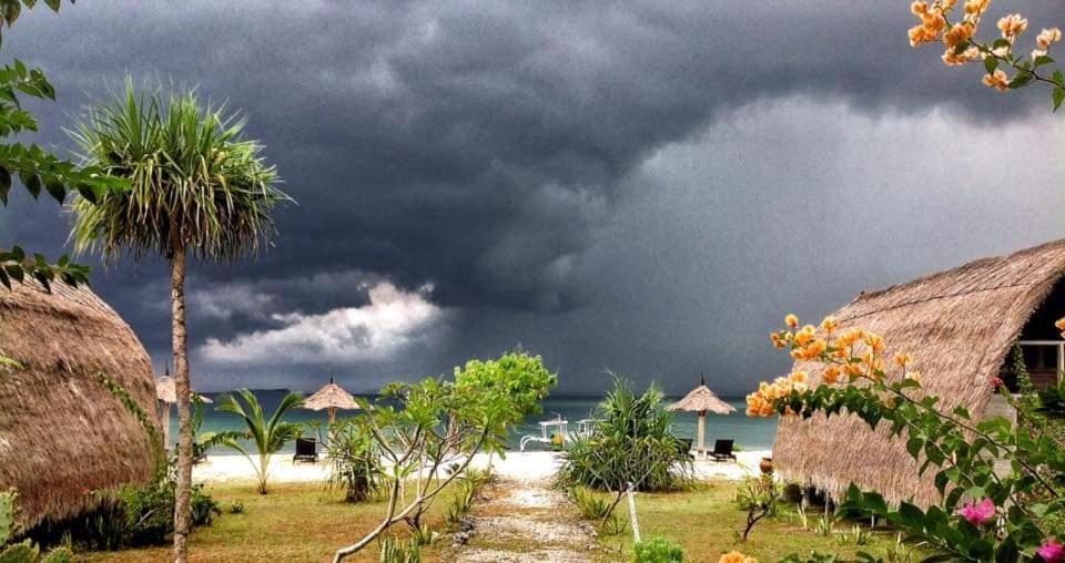 Alam Karang Hotel Gili Gede Exterior foto