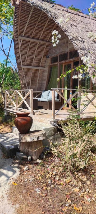 Alam Karang Hotel Gili Gede Exterior foto
