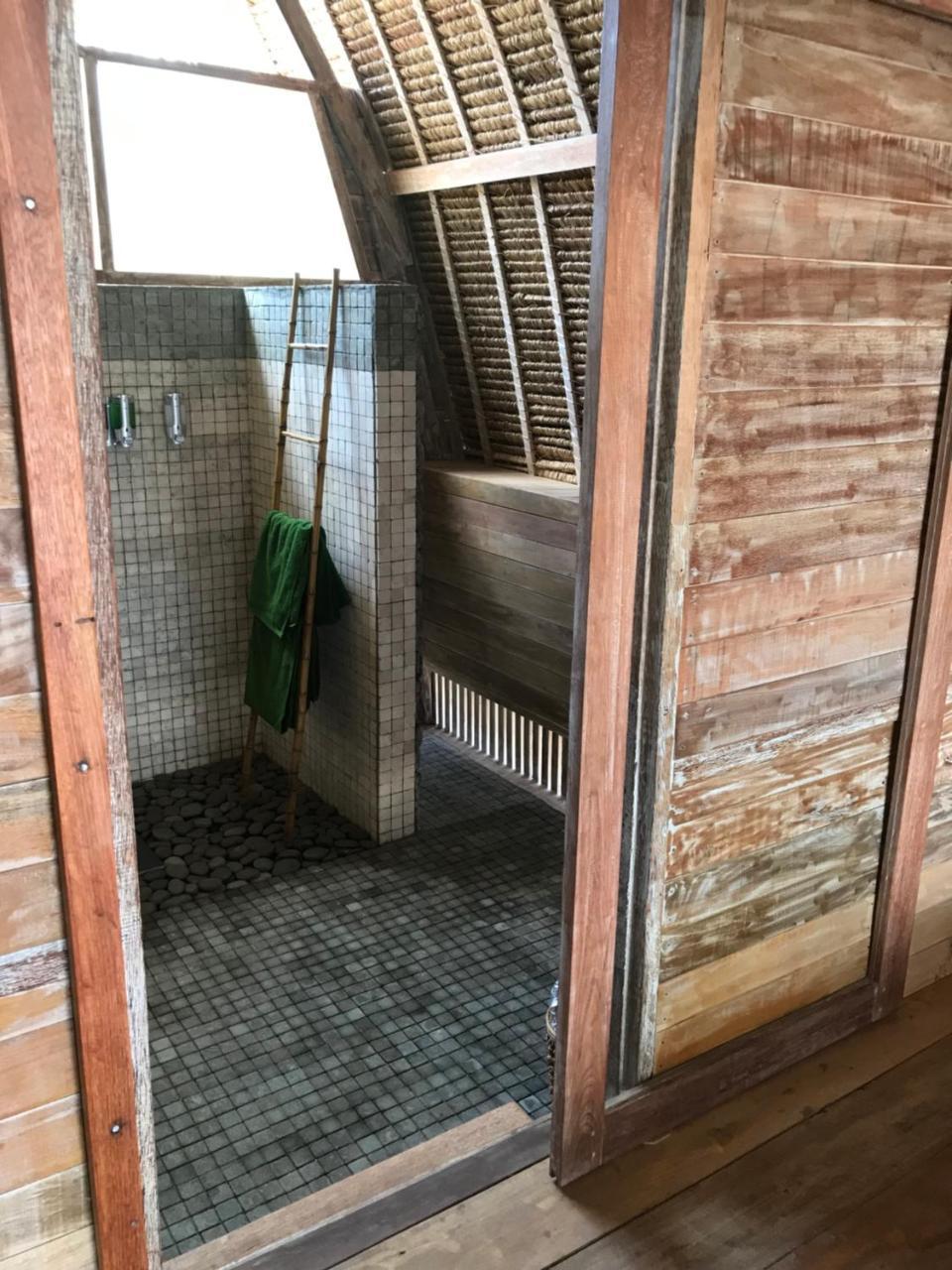Alam Karang Hotel Gili Gede Exterior foto