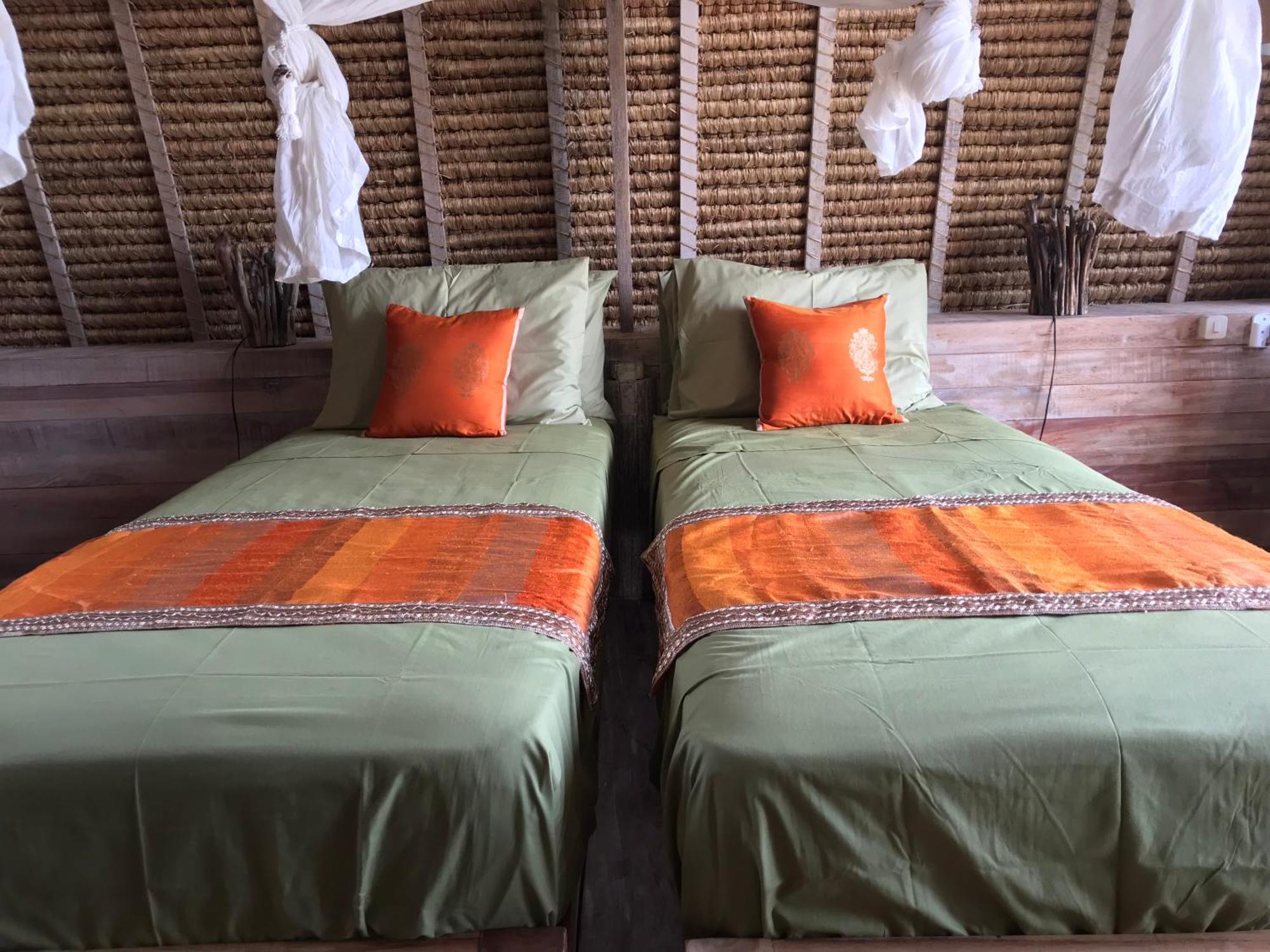 Alam Karang Hotel Gili Gede Exterior foto